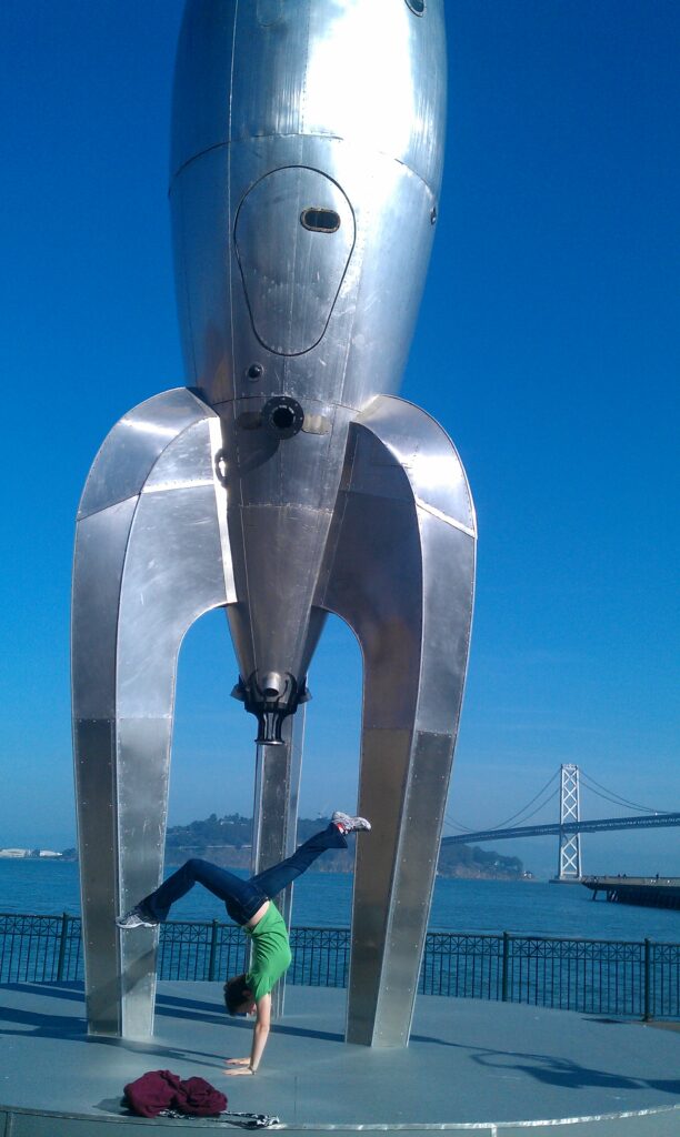 Giant Rocketship, San Francisco CA - December 2011 San Francisco - December 2011 Handstand Ruth Carter